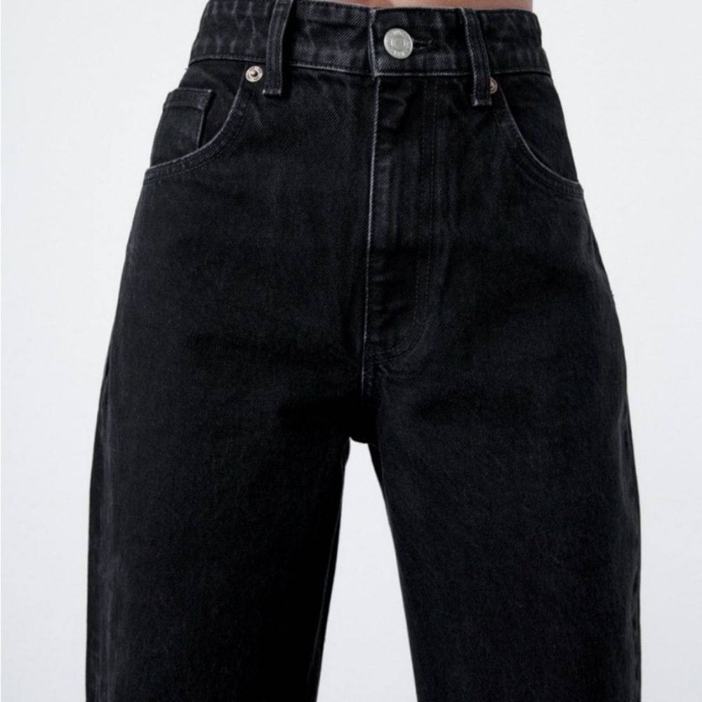 Zara Bell Bottom High Waisted Jeans